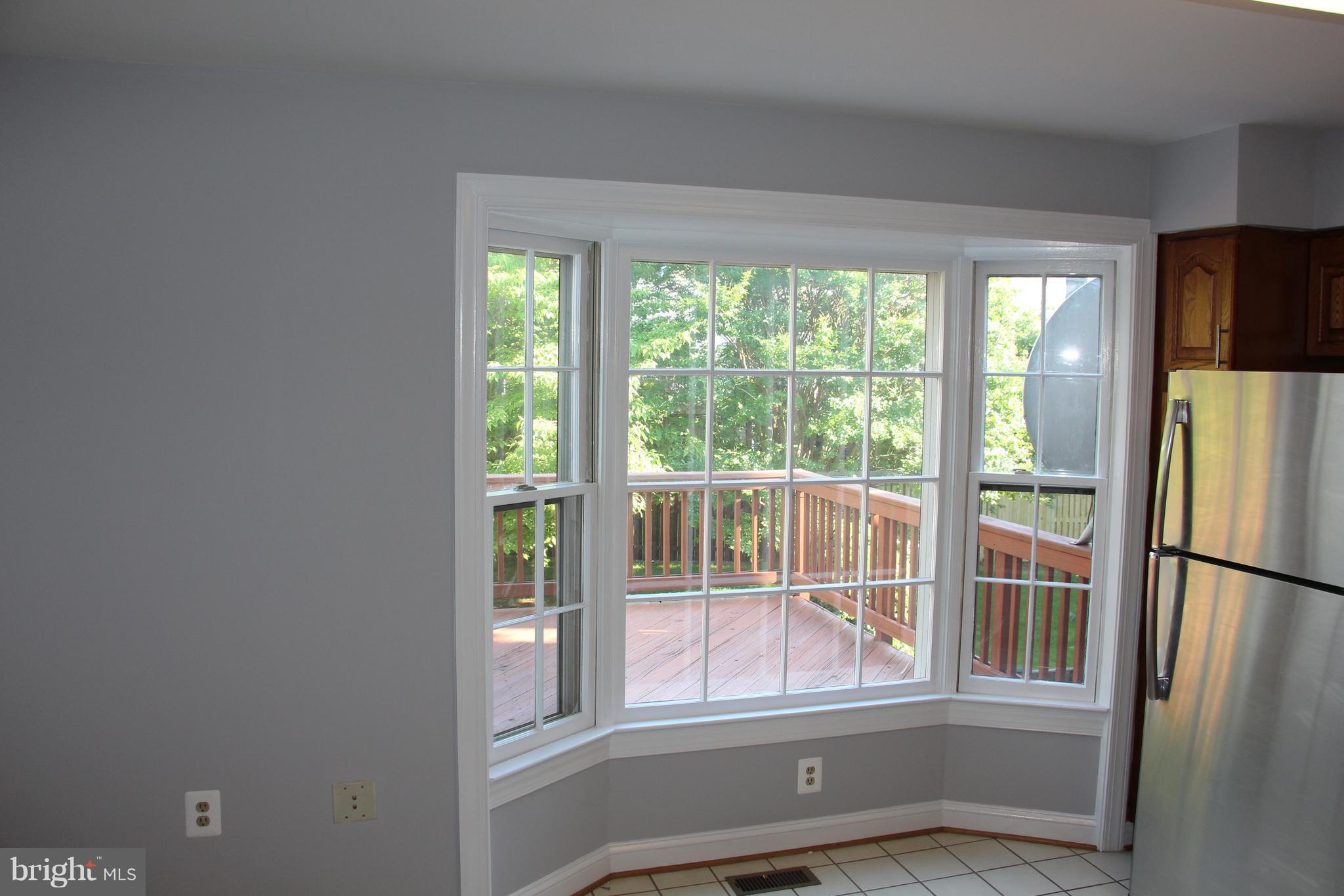 6526 Milva Lane Springfield, VA 22150 - Photo 8 of 30 Large Bay Window in Bright Kitchen!