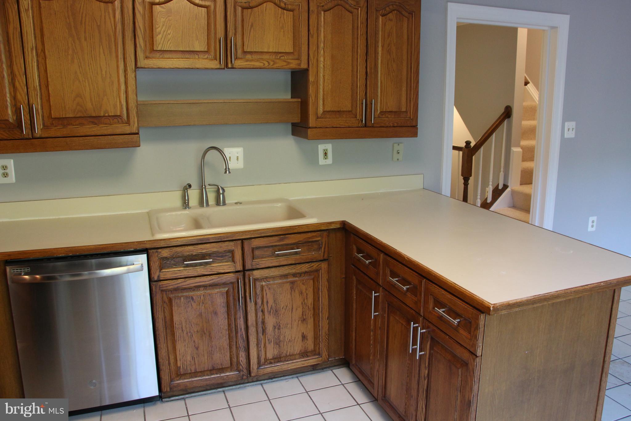6526 Milva Lane Springfield, VA 22150 - Photo 10 of 30 Great Counter Space!