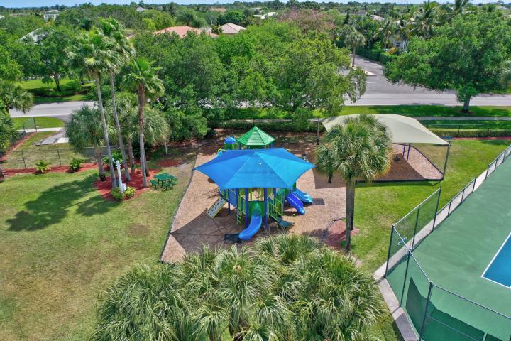 271 Crane Point North Jupiter, FL 33458 - Photo 51 of 57 20200319231104171601000000-o