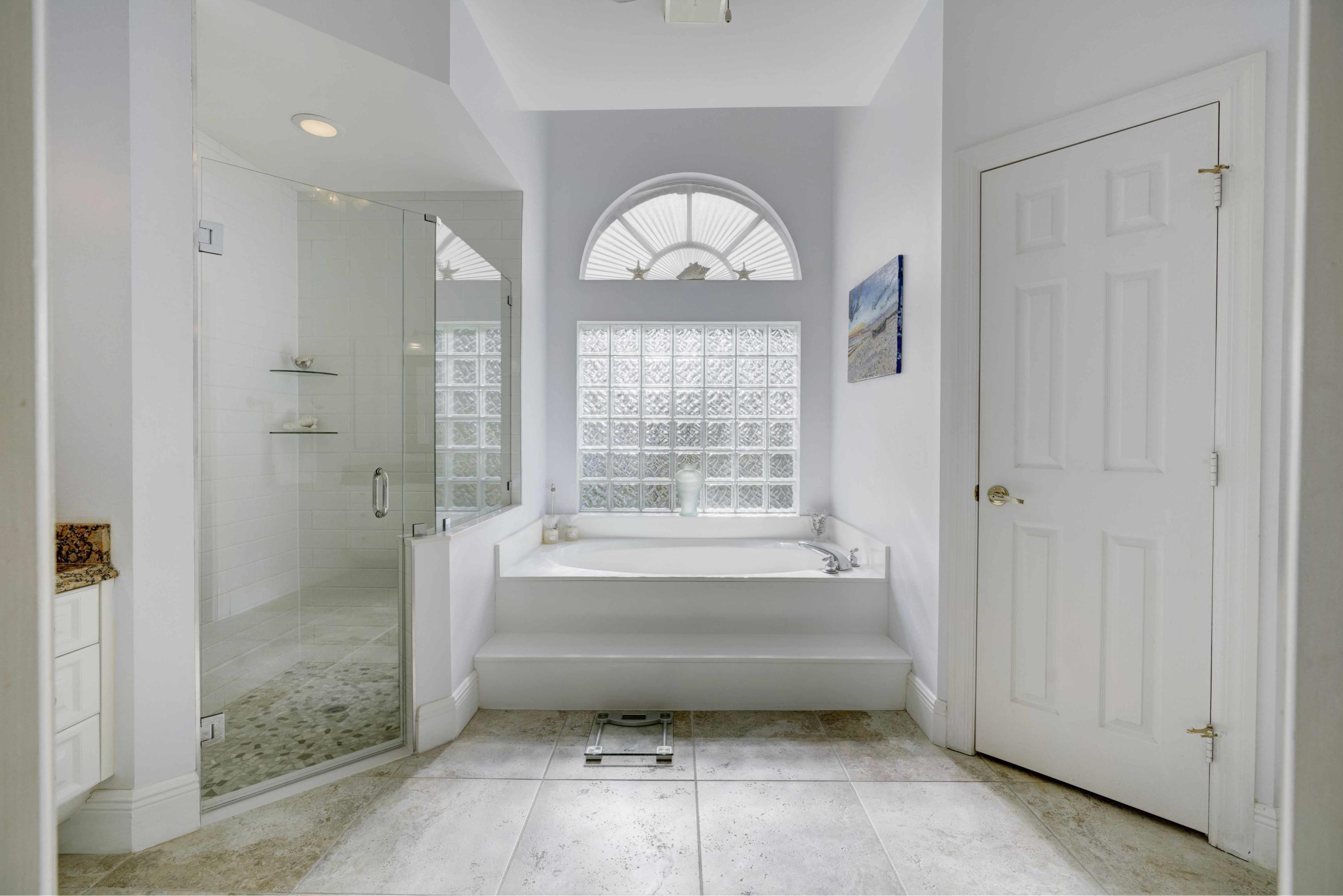 271 Crane Point North Jupiter, FL 33458 - Photo 8 of 57 09_untitled-(9)