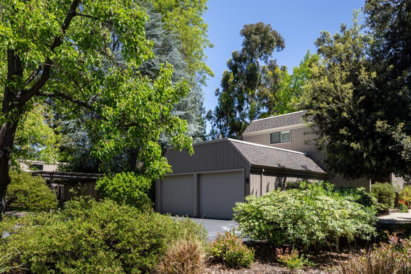 10 Farm Road Los Altos, CA 94024 - Photo 2 of 31 an aerial view of a house