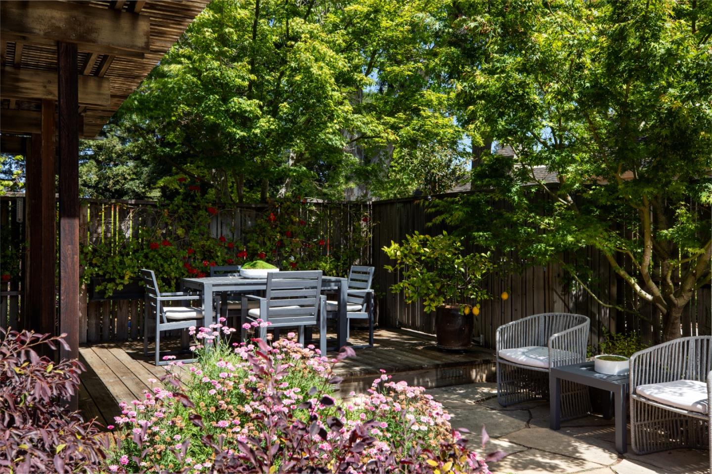 10 Farm Road Los Altos, CA 94024 - Photo 21 of 31 a view of a backyard with sitting area