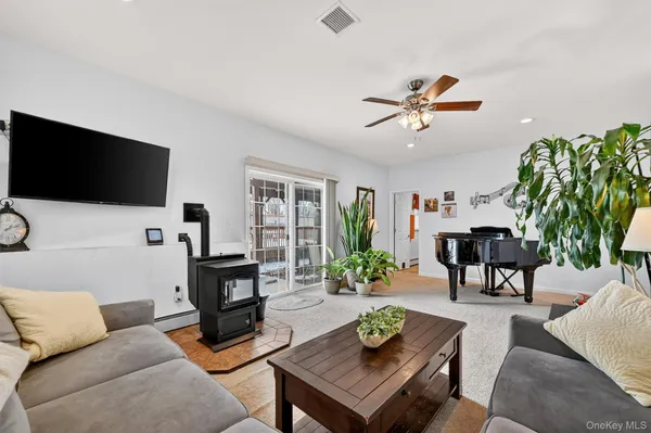 $749,900 | 47 Finley Drive, Salisbury Mills, NY 12577