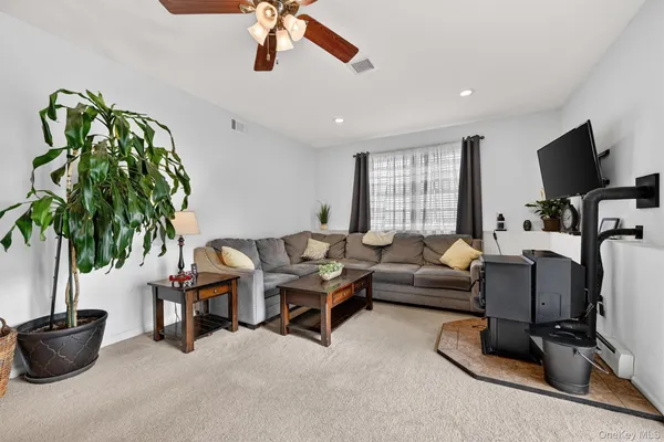 $749,900 | 47 Finley Drive, Salisbury Mills, NY 12577