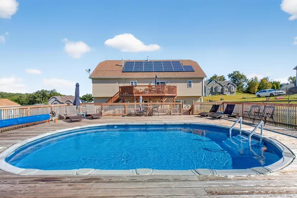 $749,900 | 47 Finley Drive, Salisbury Mills, NY 12577
