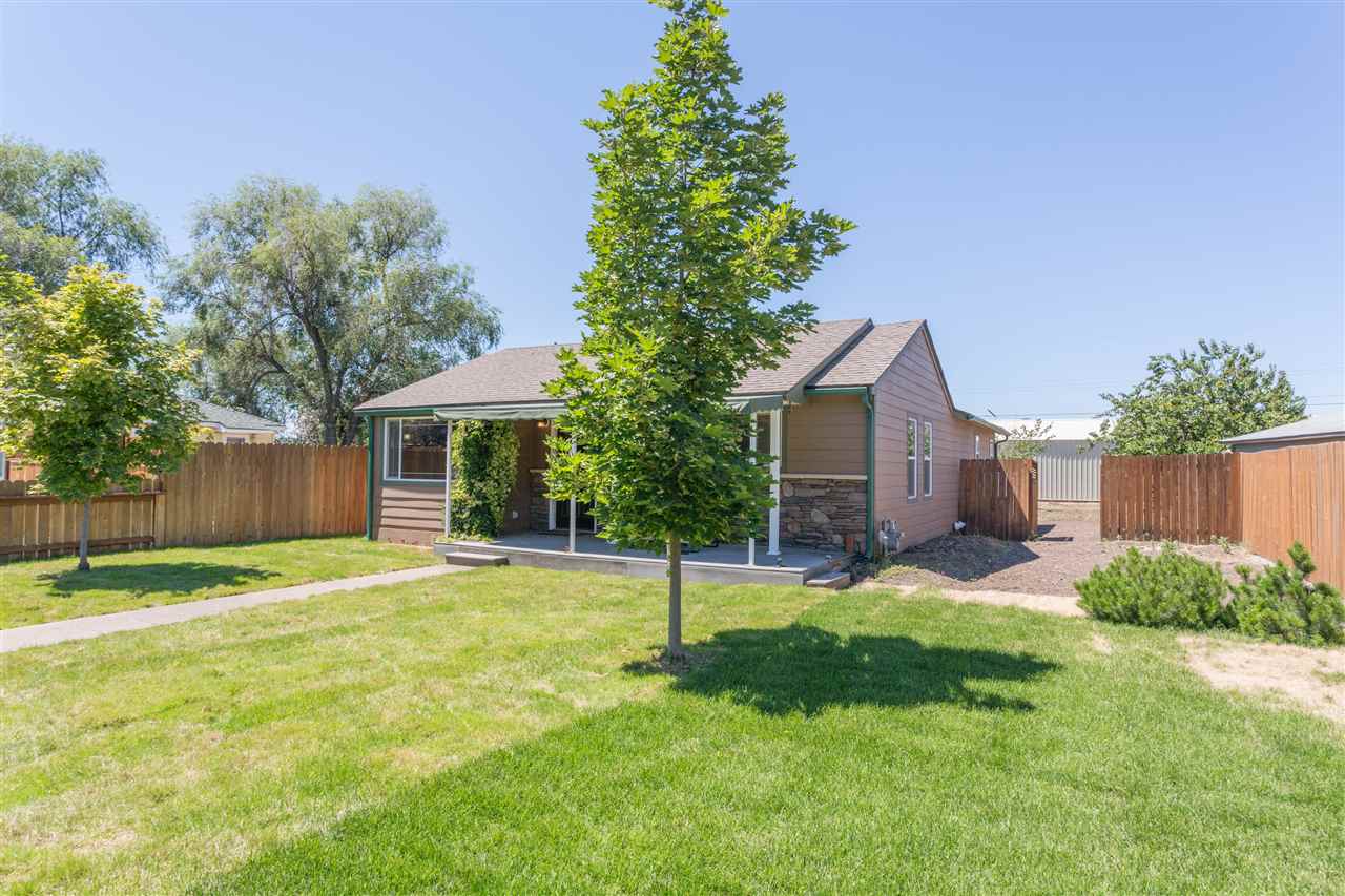 1423 North Lily Road Spokane Valley, WA 99212 - Photo 3 of 20 Gallery Image 3