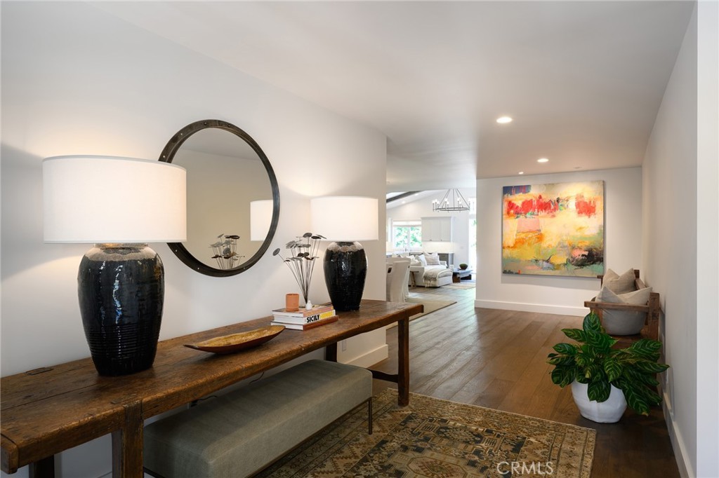 519 Signal Road Newport Beach, CA 92663 - Photo 5 of 53