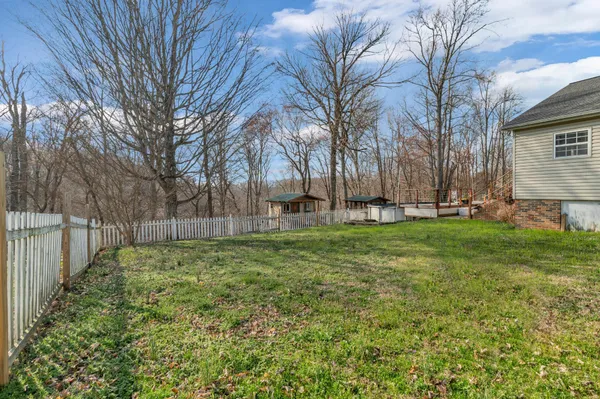 $499,900 | 672 Old Snow Hill Road, Dowelltown, TN 37059