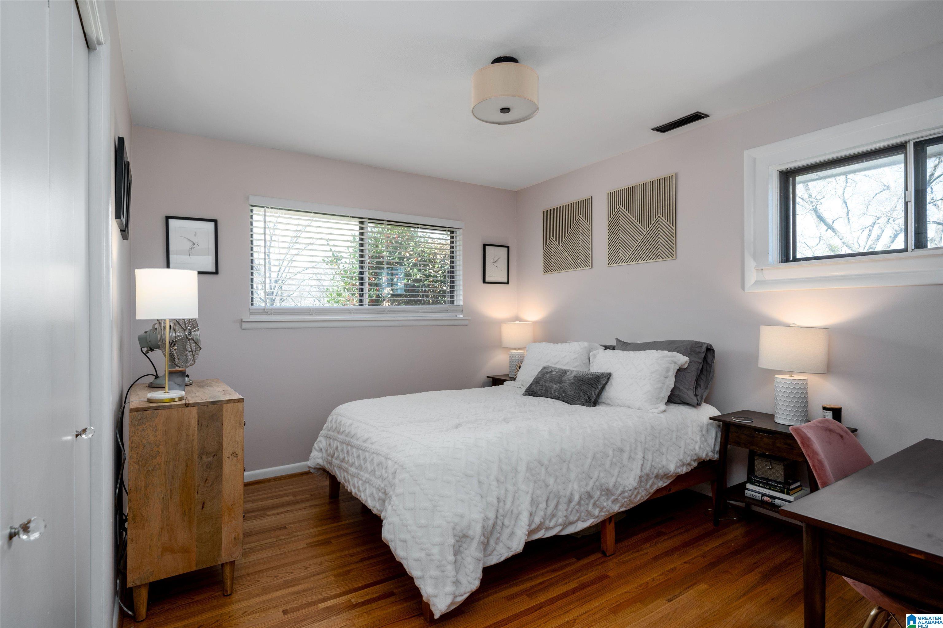 1305 Overwood Road Birmingham, AL 35222 - Photo 19 of 33