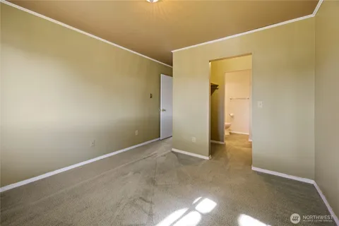 $195,995 | 1588 Naval Avenue, Unit 10, Bremerton, WA 98312