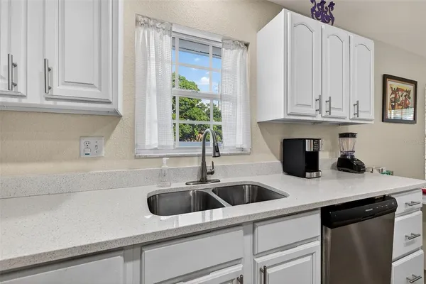 $3,500 | 2801 2nd Avenue South, St. Petersburg, FL 33712