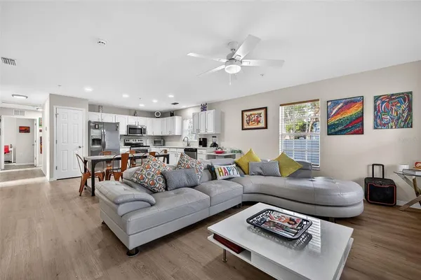 $3,500 | 2801 2nd Avenue South, St. Petersburg, FL 33712