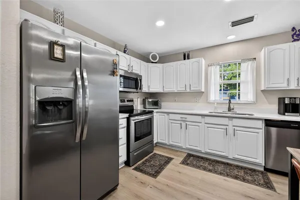 $3,500 | 2801 2nd Avenue South, St. Petersburg, FL 33712