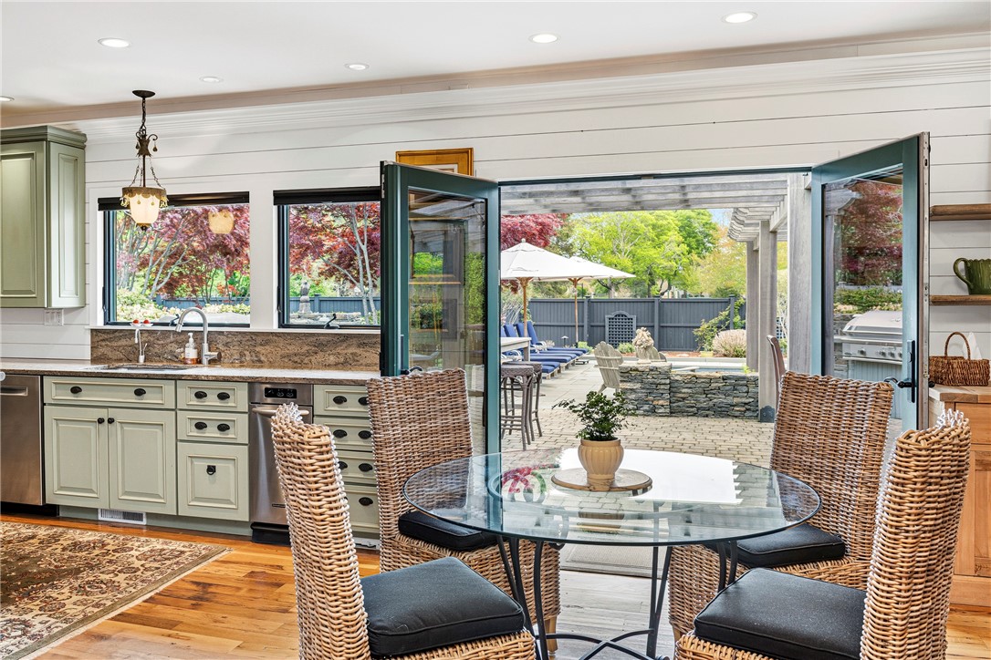 77 Janice Road Warwick, RI 02886 - Photo 26 of 50