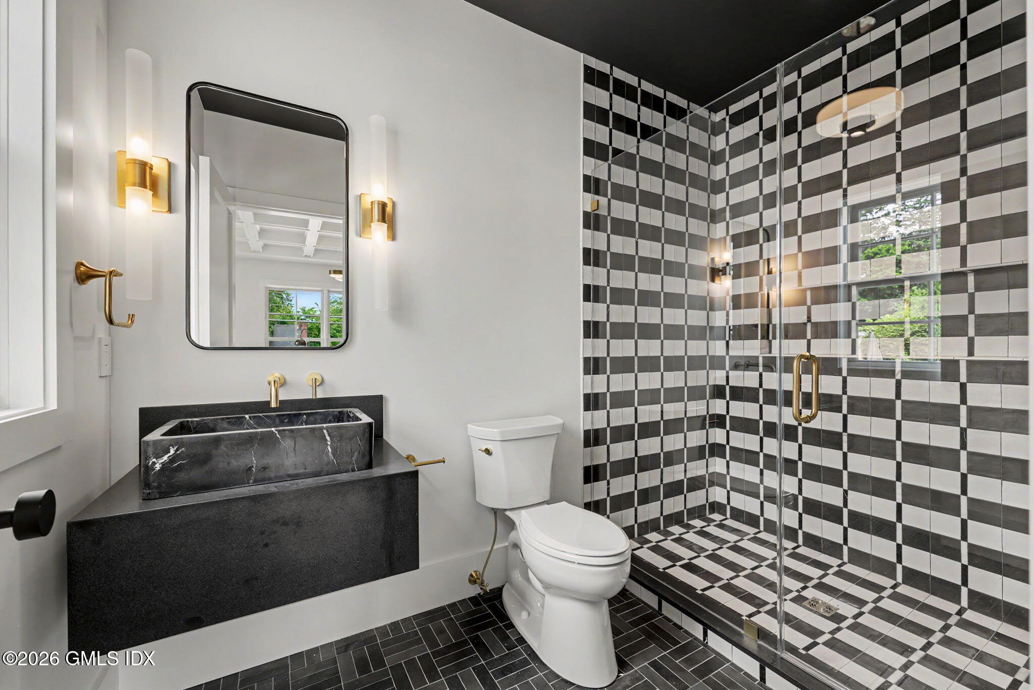 85 Indian Field Road Greenwich, CT 06830 - Photo 16 of 35 18-web-or-mls-85-indian-field-rd