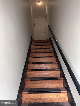 $1,400 | 913 Fayette Street, Unit 3, Conshohocken, PA 19428