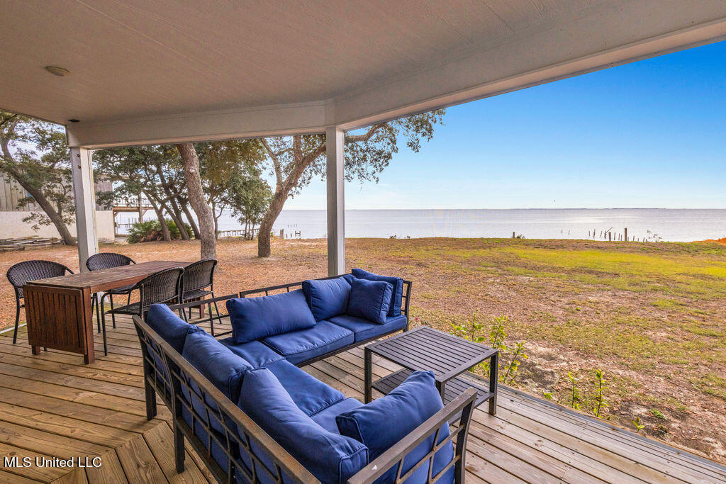 5333 East Belle Fontaine Road Ocean Springs, MS 39564 - Photo 4 of 75 5333EBelleFontaine-66