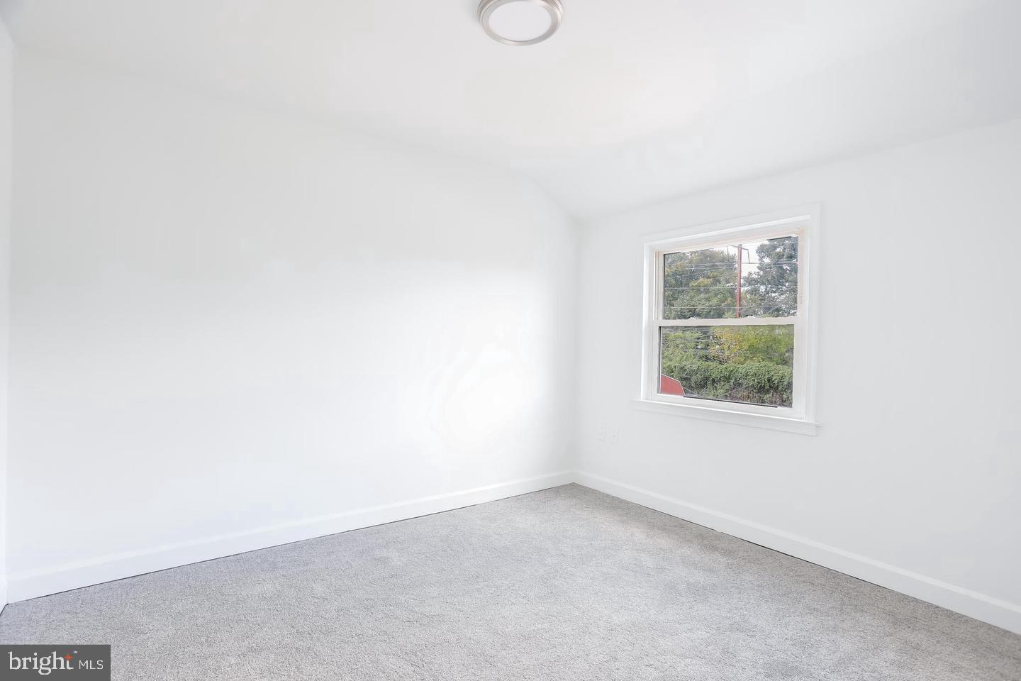 1046 Middlesex Road Baltimore, MD 21221 - Photo 12 of 19 Gallery Image 12