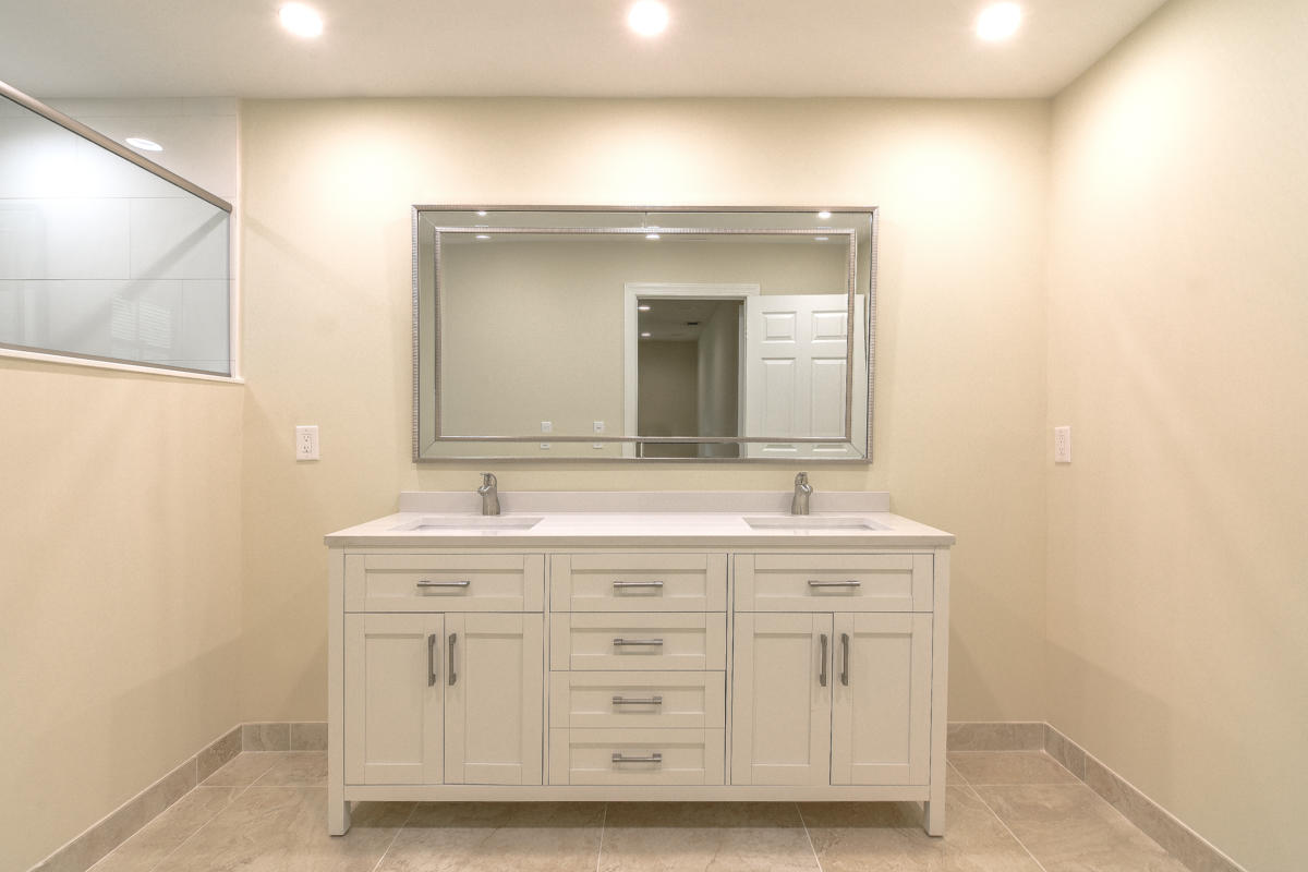12225 154th Road North Jupiter, FL 33478 - Photo 23 of 39 Master Bath Vanity