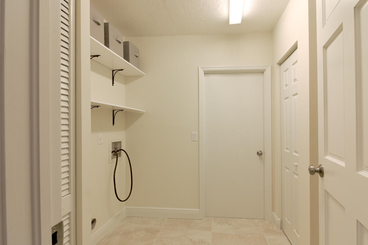 12225 154th Road North Jupiter, FL 33478 - Photo 31 of 39 Utility Room