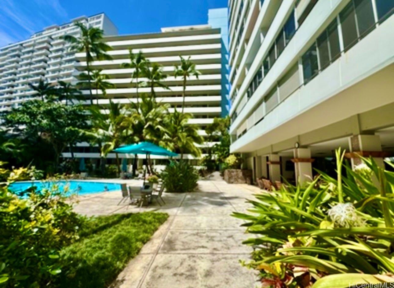 425 Ena Road, Unit 302B Honolulu, HI 96815 - Photo 22 of 25