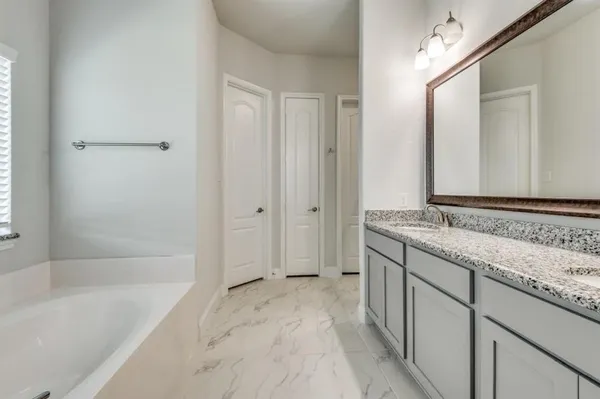 $3,750 | 7223 Monet Lane, Grand Prairie, TX 75054