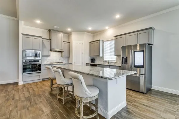 $3,750 | 7223 Monet Lane, Grand Prairie, TX 75054