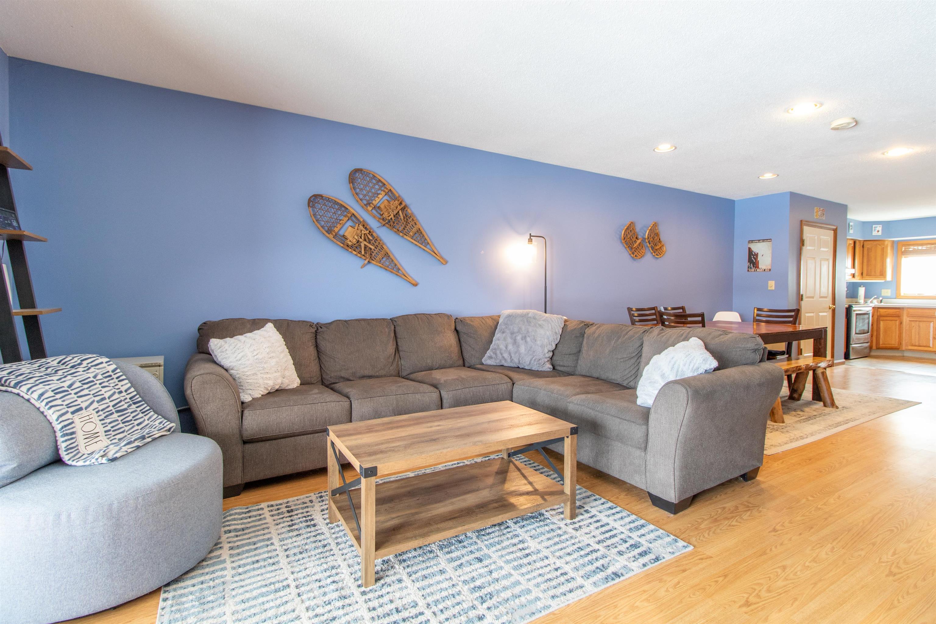 107 Mountainbrook Road, Unit #15 East Burke, VT 05832 - Photo 12 of 40