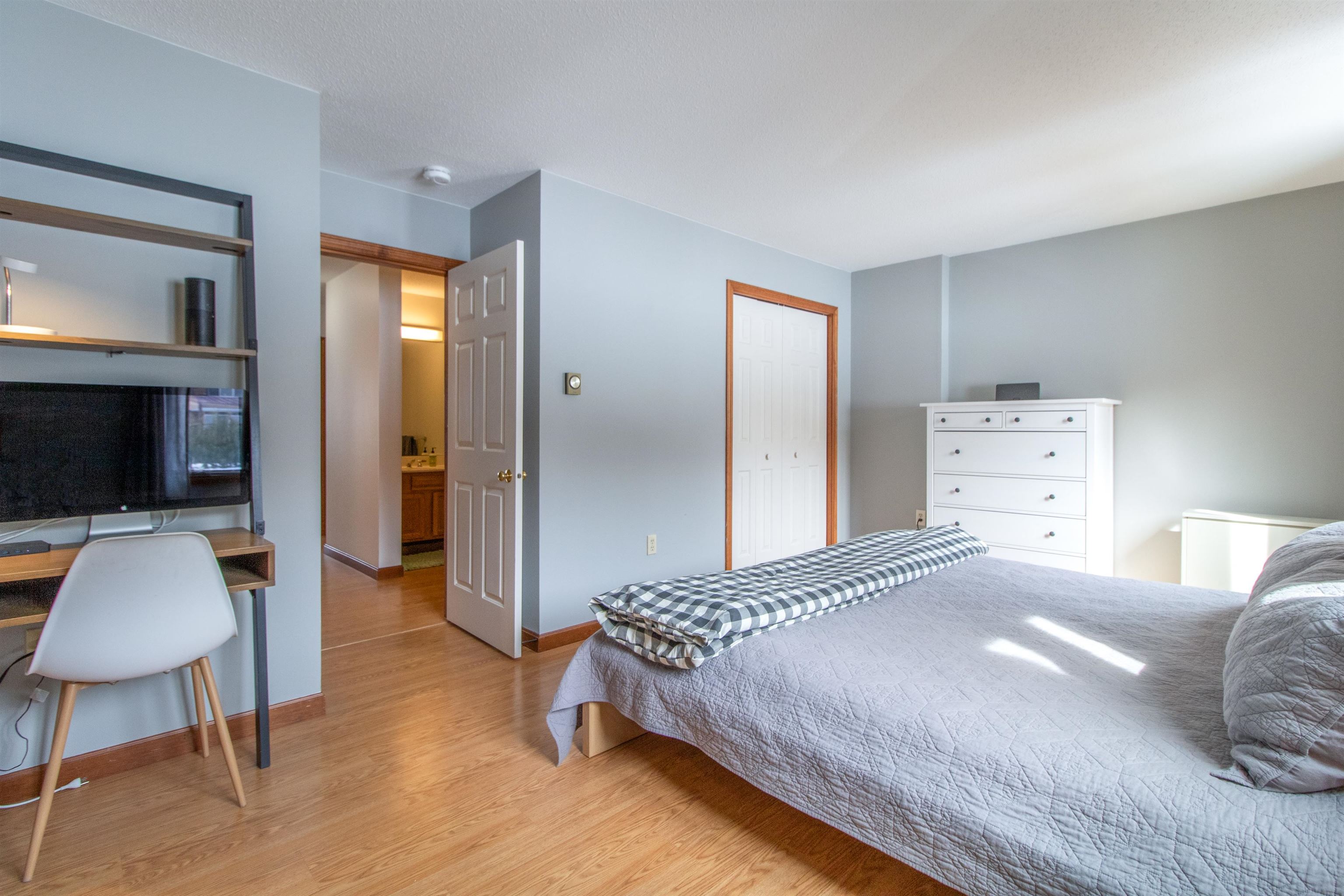 107 Mountainbrook Road, Unit #15 East Burke, VT 05832 - Photo 21 of 40