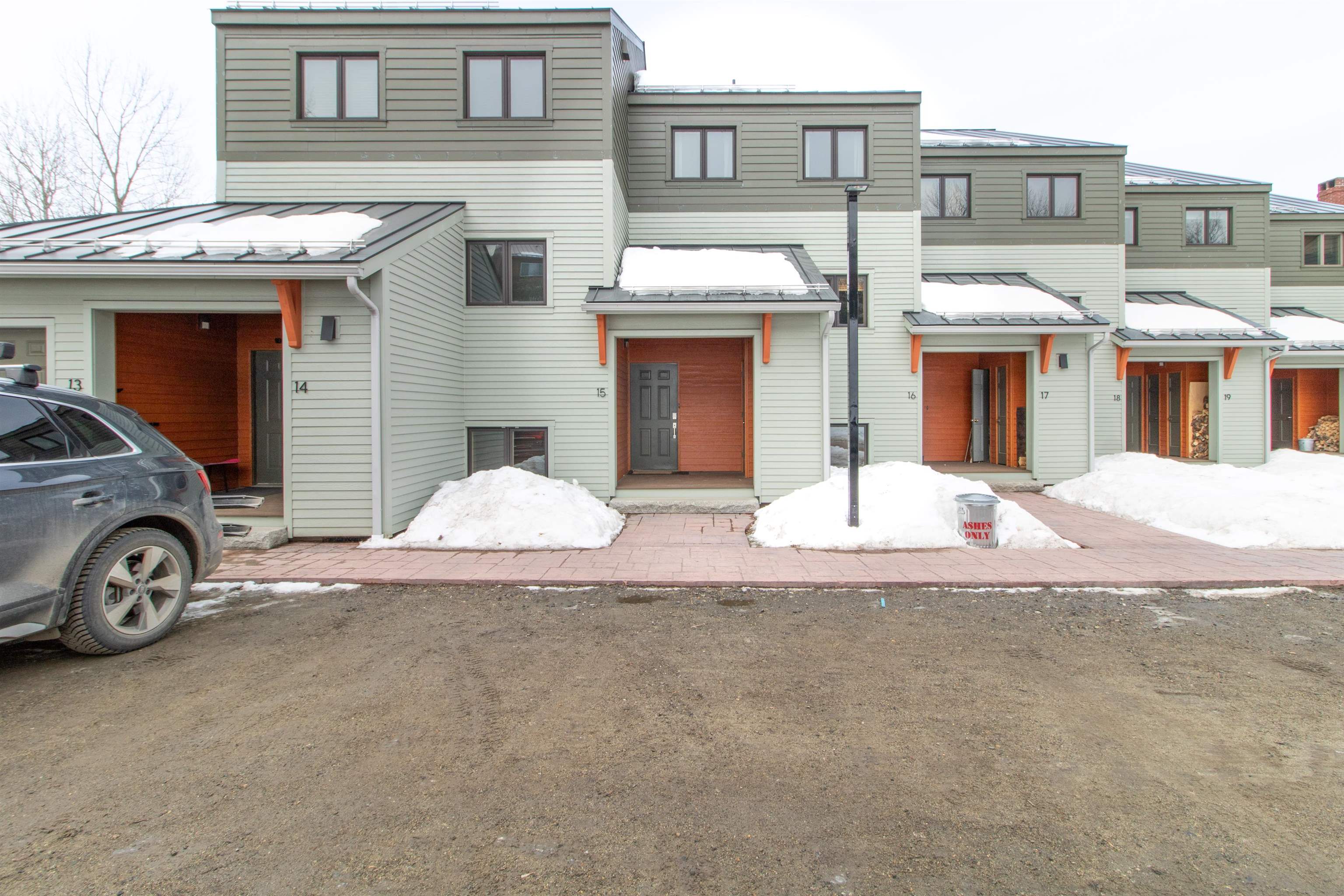 107 Mountainbrook Road, Unit #15 East Burke, VT 05832 - Photo 29 of 40