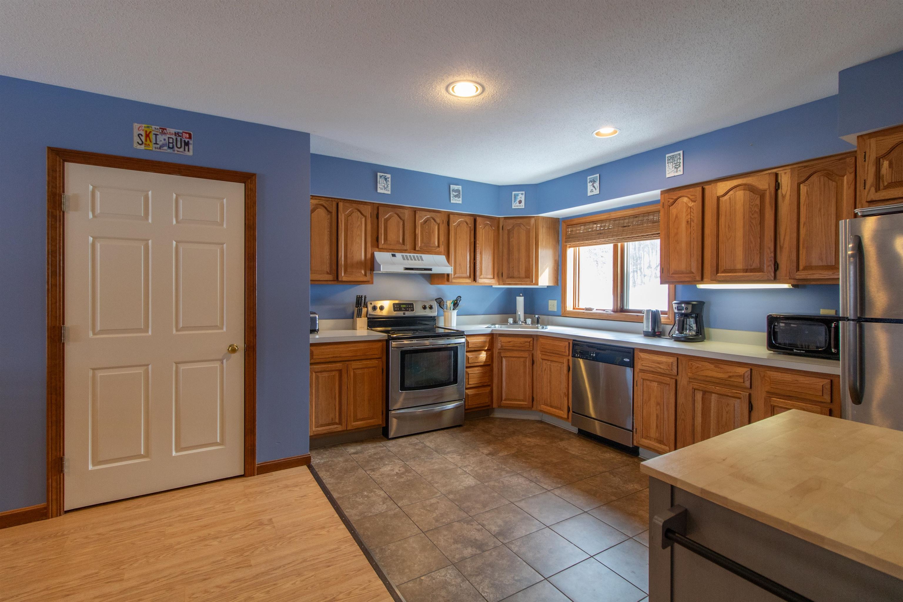 107 Mountainbrook Road, Unit #15 East Burke, VT 05832 - Photo 4 of 40