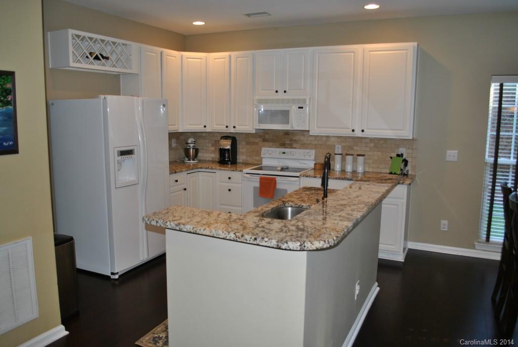 15904 Lavenham Road Huntersville, NC 28078 - Photo 8 of 22 Gallery Image 8