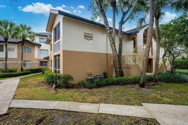 $295,000 | 9977 Westview Drive, Unit 116, Coral Springs, FL 33076