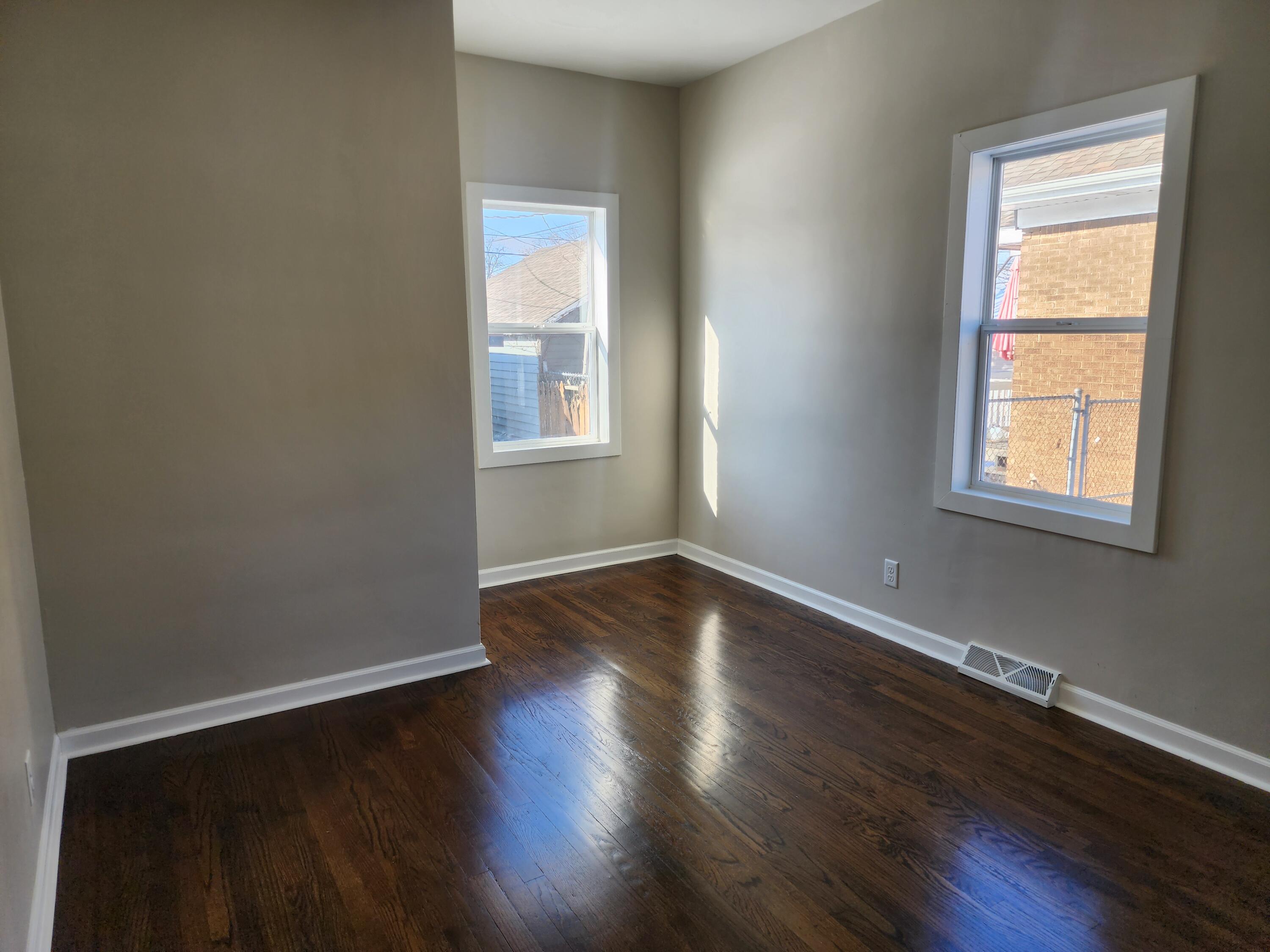 418 Taft Street Gary, IN 46404 - Photo 11 of 17 3000x2250