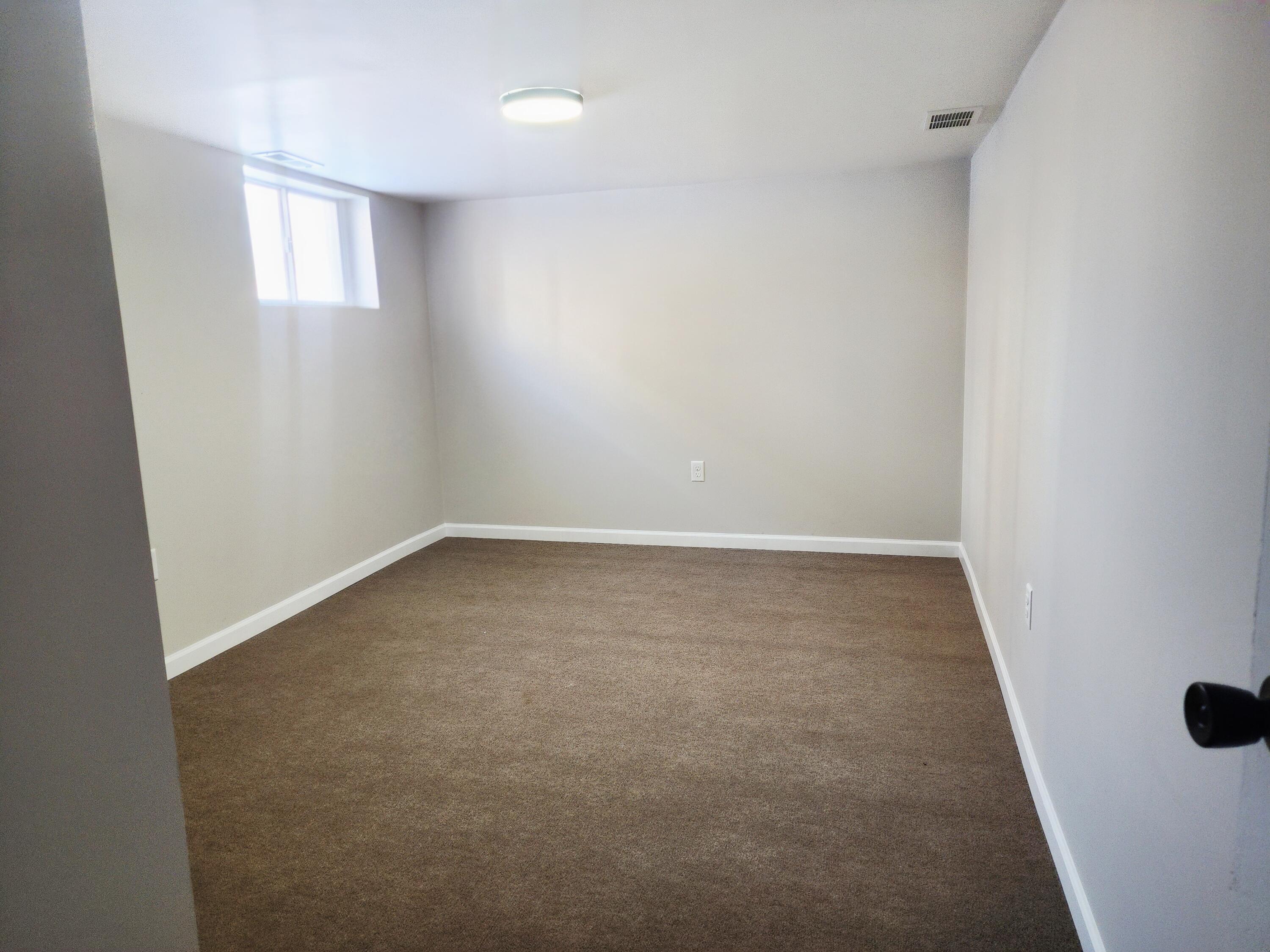 418 Taft Street Gary, IN 46404 - Photo 15 of 17 3000x2250