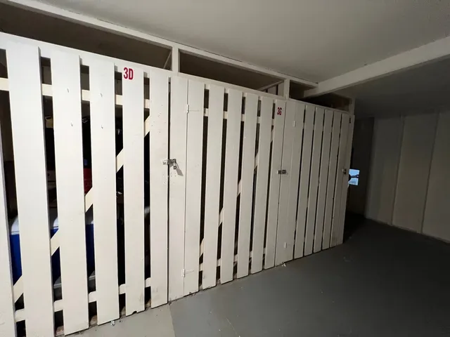 $230,000 | 850 South Lorraine Road, Unit 3L, Wheaton, IL 60189