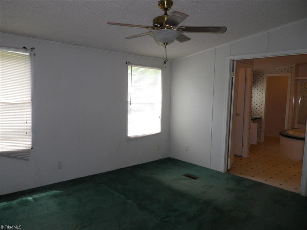 461 Hunters Chase Road Lexington, NC 27292 - Photo 14 of 24