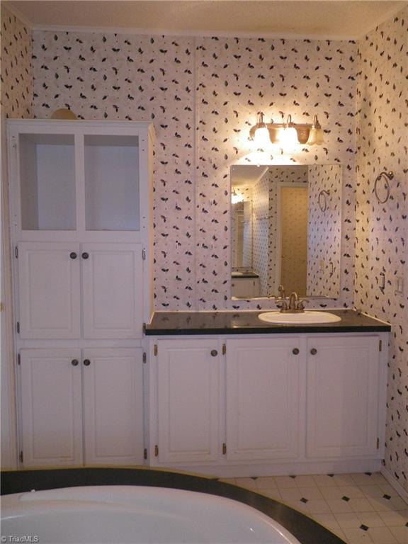 461 Hunters Chase Road Lexington, NC 27292 - Photo 15 of 24