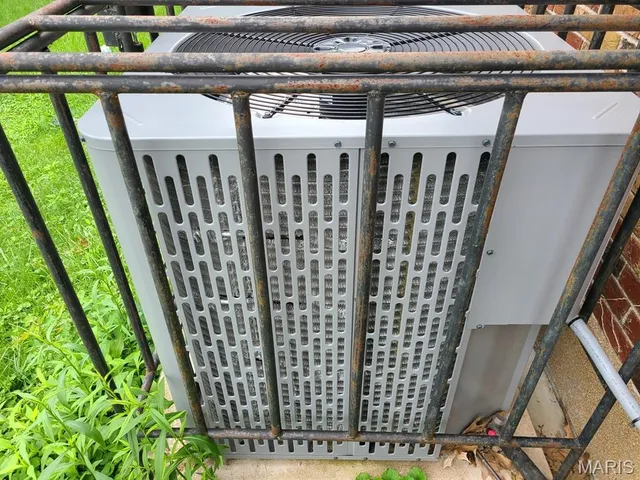 $139,900 | 1330 Chambers Road, Ferguson, MO 63135