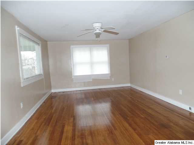 2909 Dowell Avenue Southwest Birmingham, AL 35211 - Photo 3 of 12