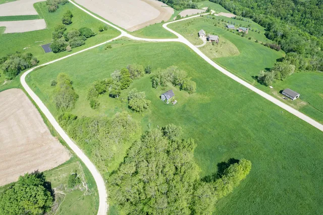 $75,000 | 52601 Monroe Lane, Wauzeka, WI 53826