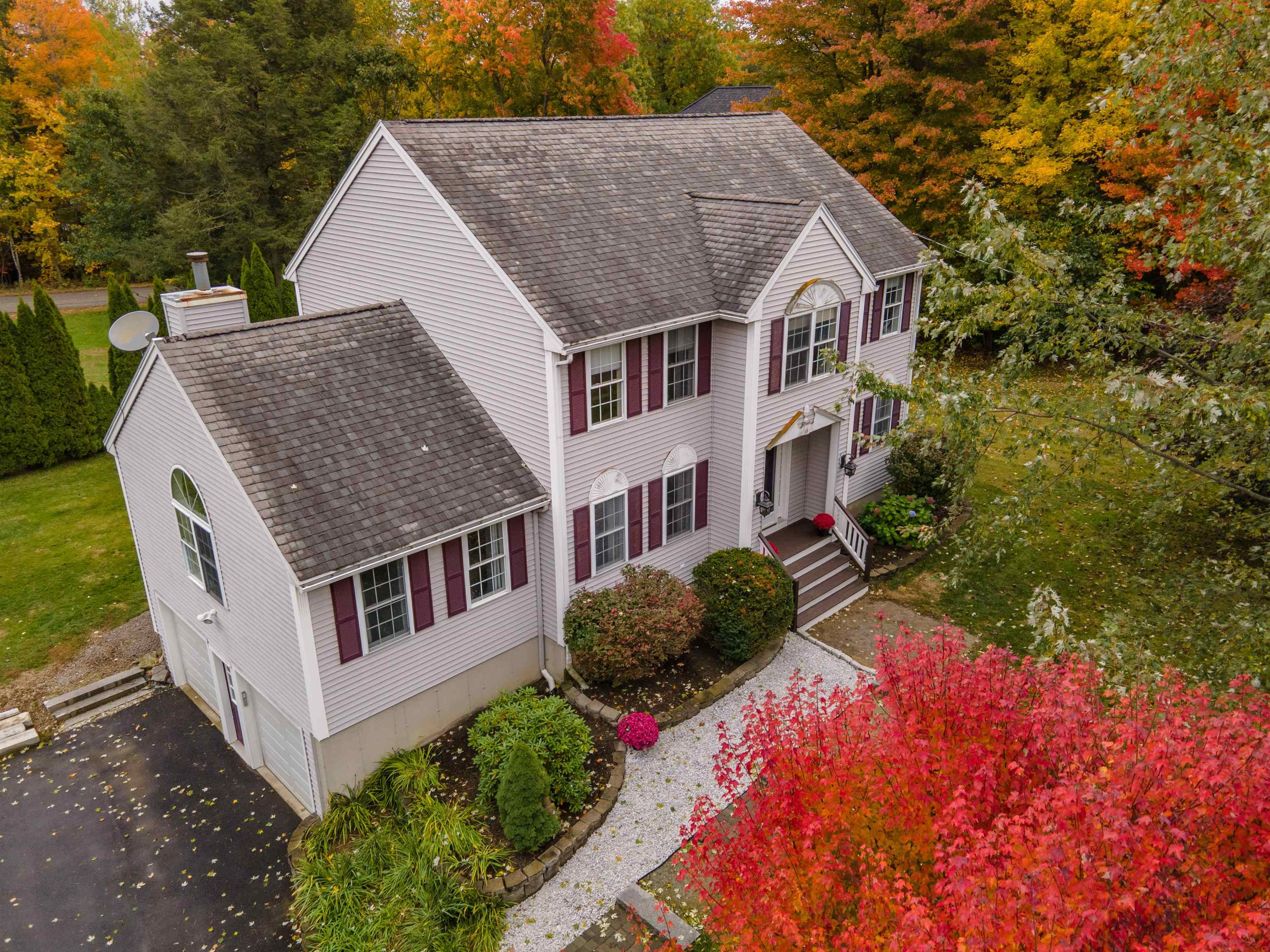 23 Bayberry Road Chester, NH 03036 - Photo 3 of 32