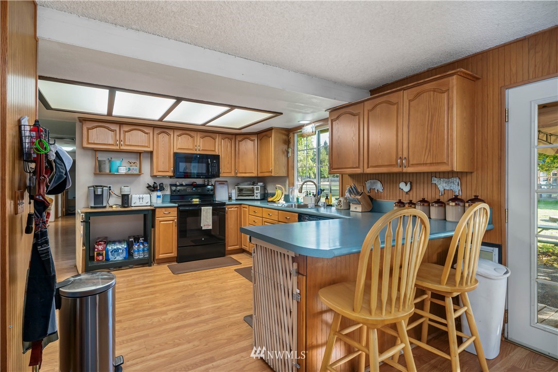 18943 Cook Road Southeast Yelm, WA 98597 - Photo 12 of 39 Gallery Image 12