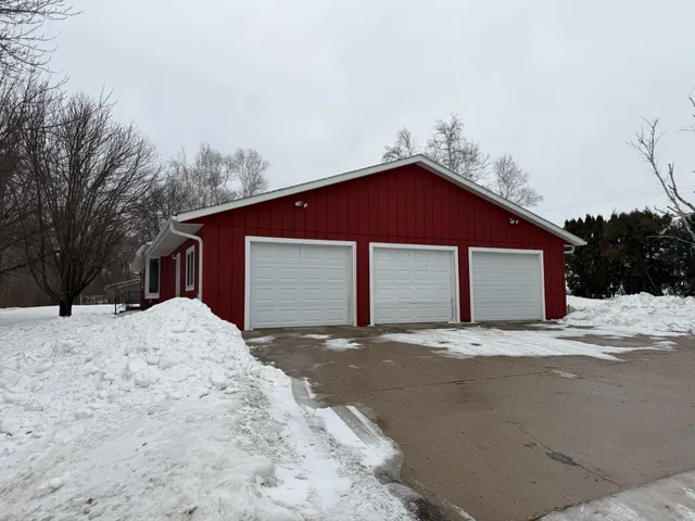 $299,000 | 204 South Schendel Street, Blomkest, MN 56216