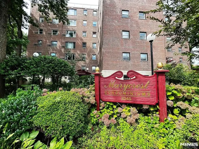 $299,000 | 2345 Linwood Avenue, Unit 4H, Fort Lee, NJ 07024