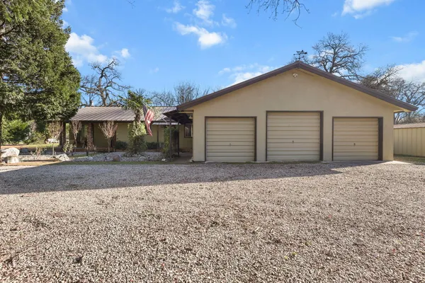 $682,000 | 11131 Sara Drive, Redding, CA 96003