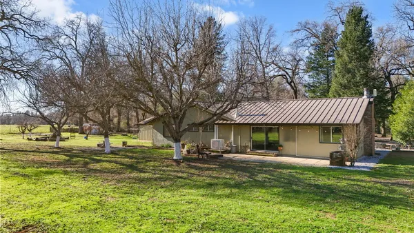 $682,000 | 11131 Sara Drive, Redding, CA 96003