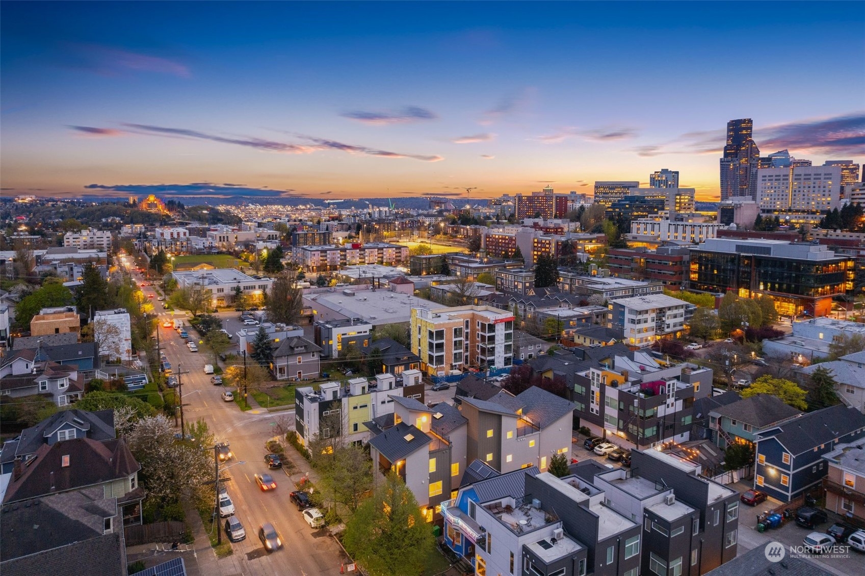 911 14th Avenue, Unit A Seattle, WA 98122 - Photo 32 of 33 a view of a city