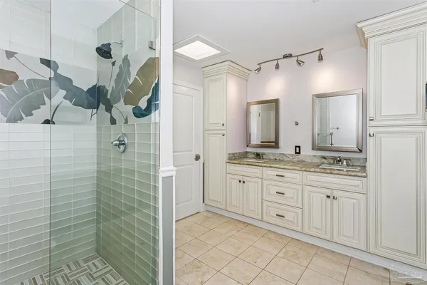 $715,000 | 424 Dracena Way, Gulf Breeze, FL 32561