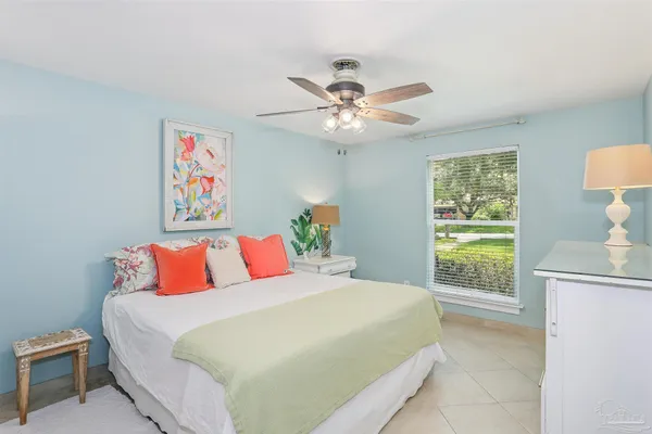 $715,000 | 424 Dracena Way, Gulf Breeze, FL 32561